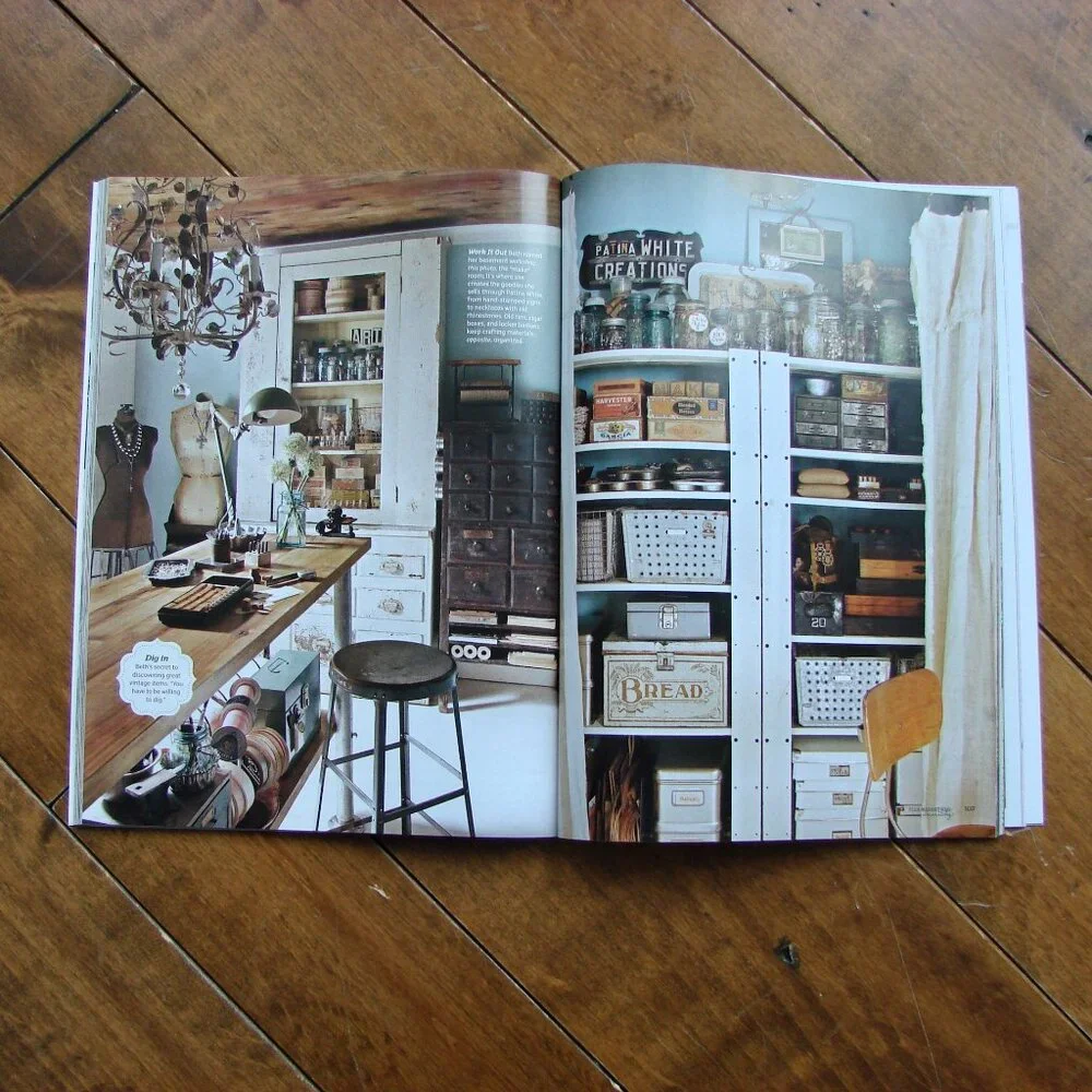 Flea Market Vintage Antique Decorating Magazines Lot of 5 Country Cottage Style - Picture 15 of 16
